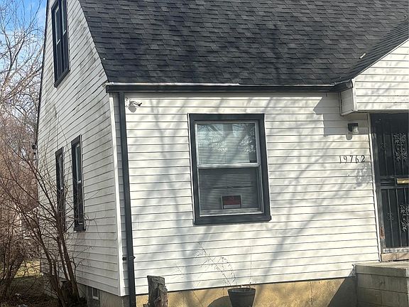 2nd image of 19762 Avon Ave