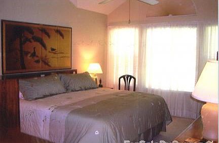 4th image of 4910 Lake Waterford Way W APT 2