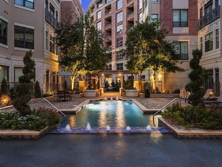 1901 Post Oak Blvd #3503 — Photo 49