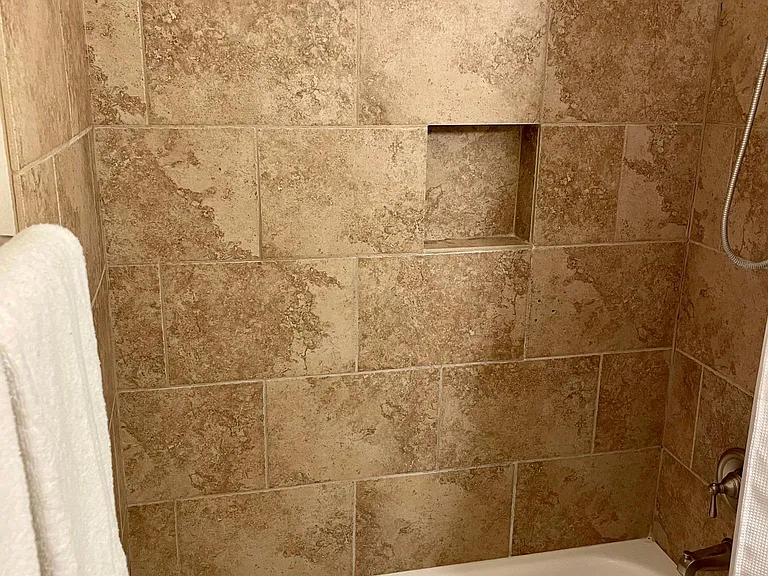 Tiled bath/shower combo