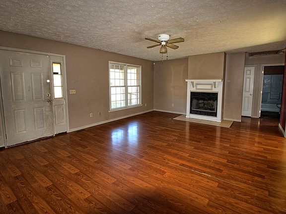 3rd image of 144 Riverchase Dr