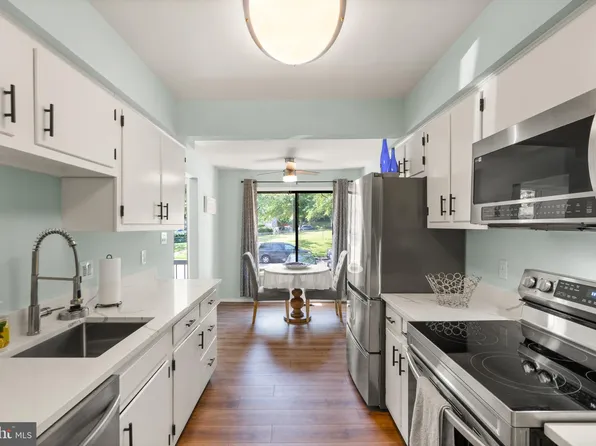 7015 Brocton Ct, Springfield, VA 22150