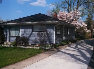 3 S Elm St, Mount Prospect, IL 60056