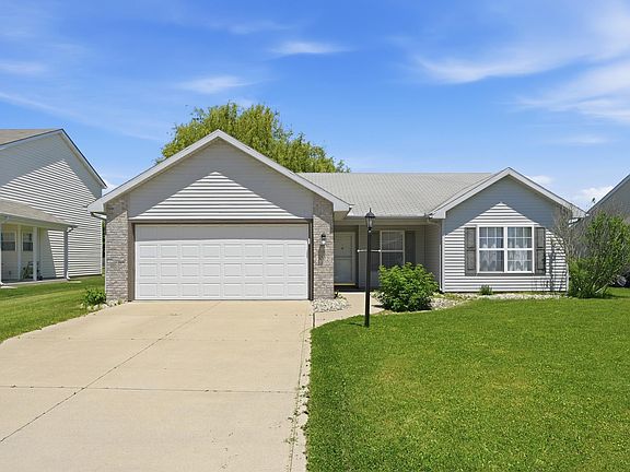 5th image of 1012 Crimson Willow Dr