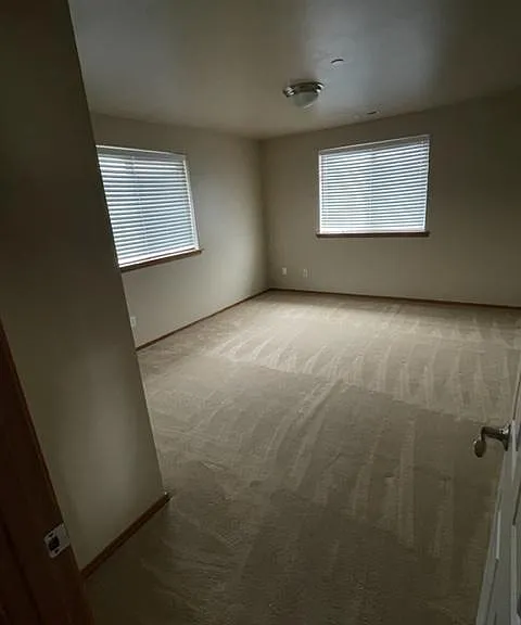 221 Lind Ave NW — Photo 13