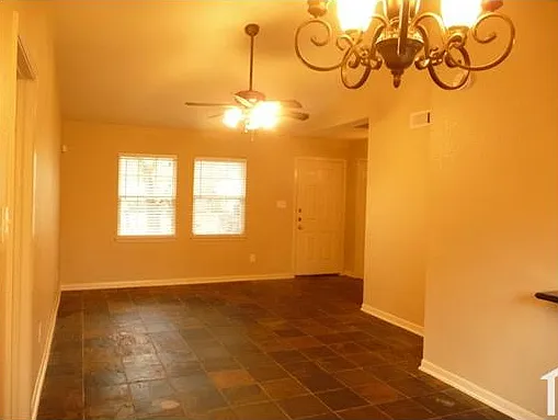 3 bed, 1240 sqft, $1,895 — Photo 4