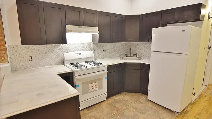 Rented by Park Property Advisors | media 36