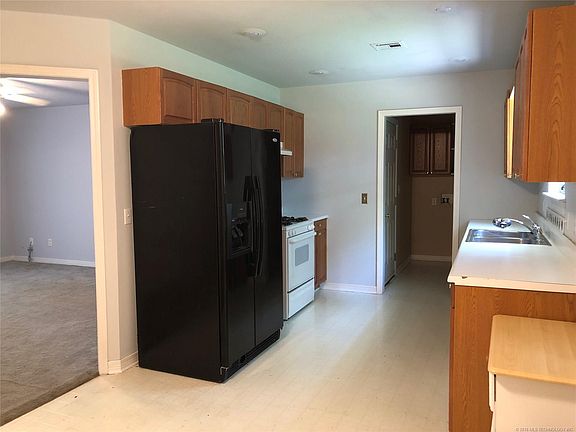 4th image of 204 N Ward Ave