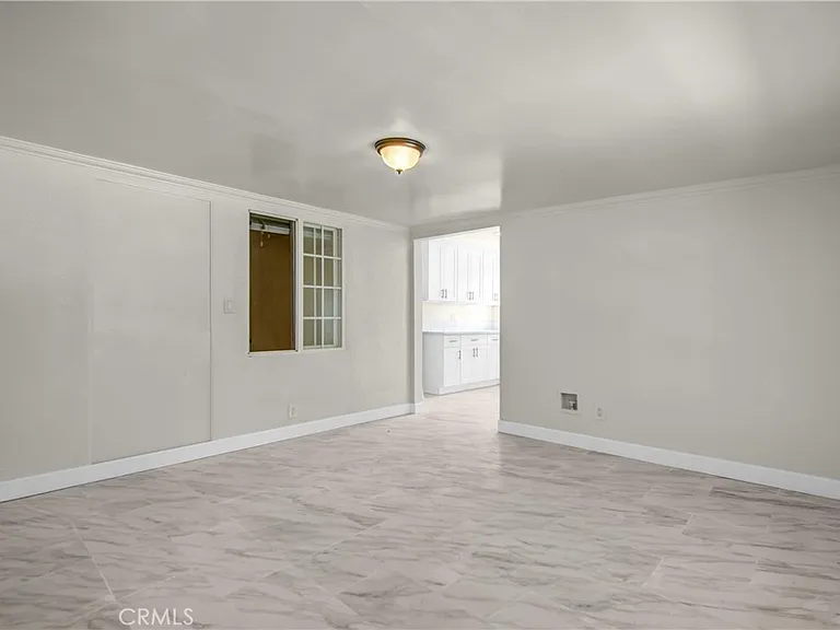712 W Longden Ave — Photo 13