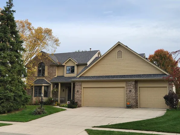 6303 Eagle Creek Dr, Fort Wayne, IN 46814