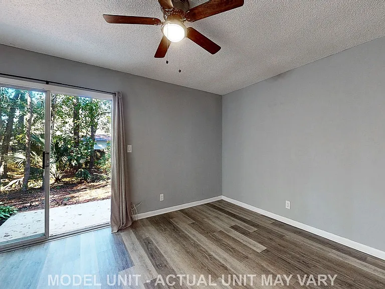 5424 101st St #1 — Photo 7