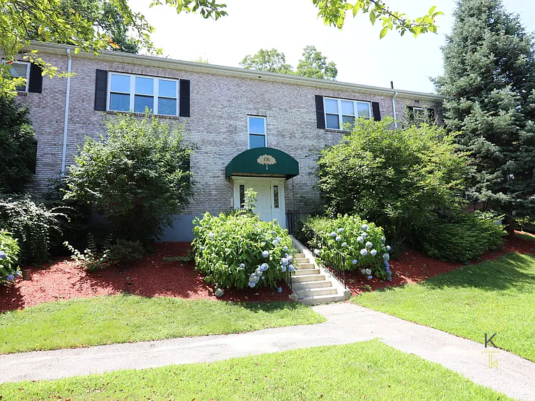 176 Newton St #1 — Photo 14