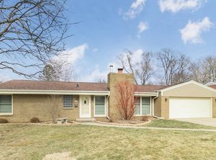 7105 Sunset Ter, Windsor Heights, IA 50324