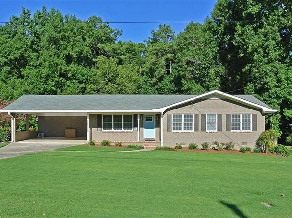 202 Manning Dr, Alpharetta, GA 30009