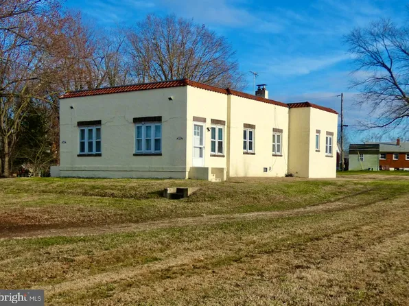 721 Clinton St, Delaware City, DE 19706