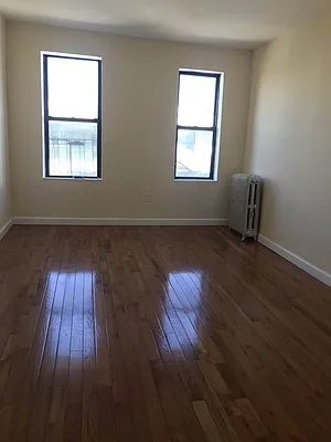 Rented by RV Realty | media 21