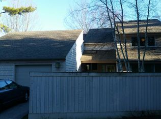 1071 Beach Rd, Harbor Springs, MI 49740