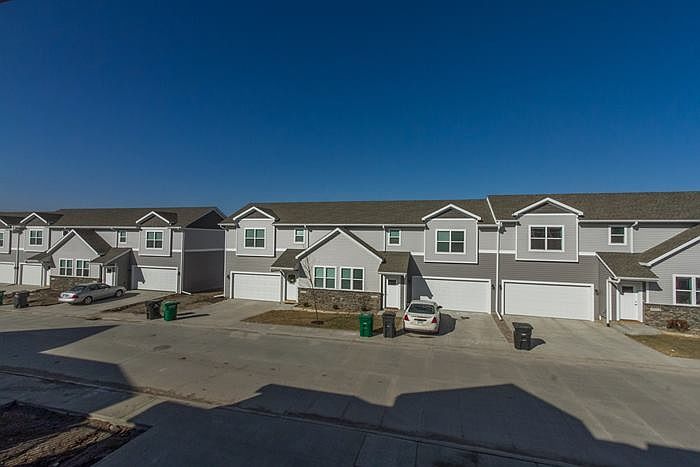 2nd image of 4904 NE McDougal Ln