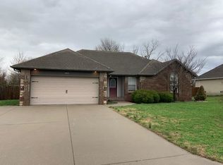 413 W Westgate Dr, Clever, MO 65631