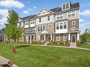 5202 Hampton St NE, Prior Lake, MN 55372