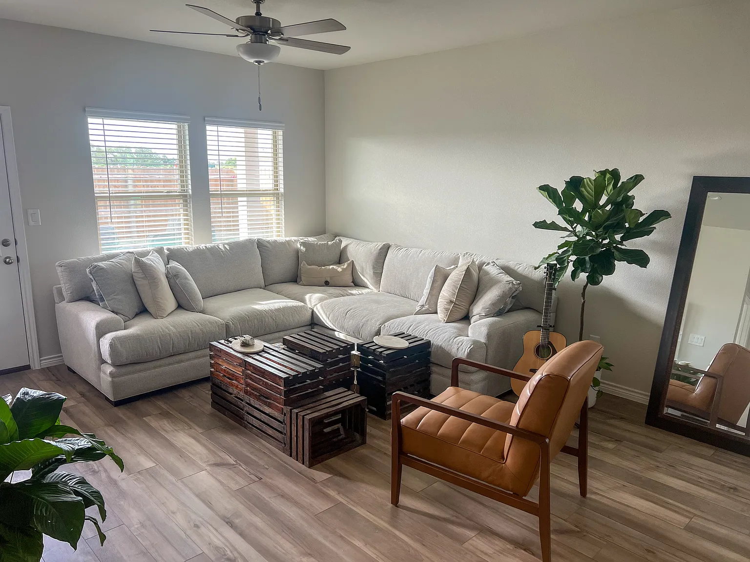 3 bed, 2.5 bath, 1852 sqft, $2,850 — Photo 4