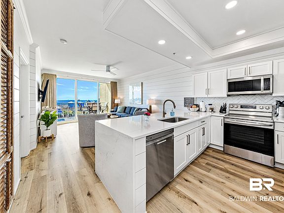 4th image of 453 Dune Dr APT 404