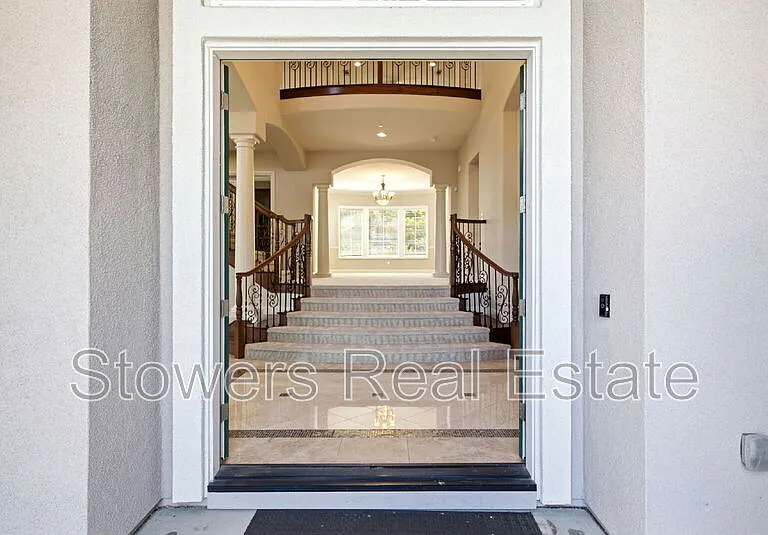 3315 Ashbourne Cir — Photo 9