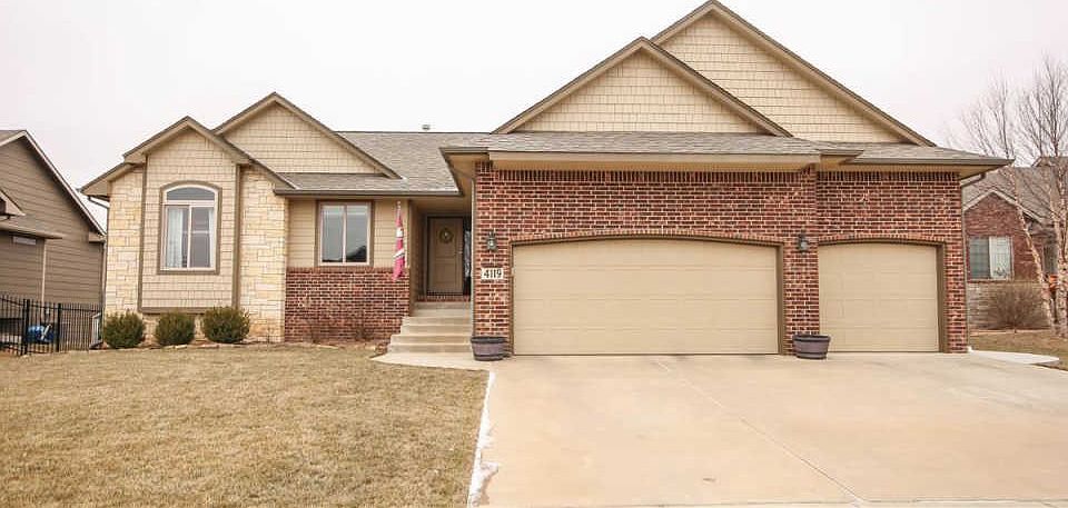 1st image of 4119 N Parkdale Cir