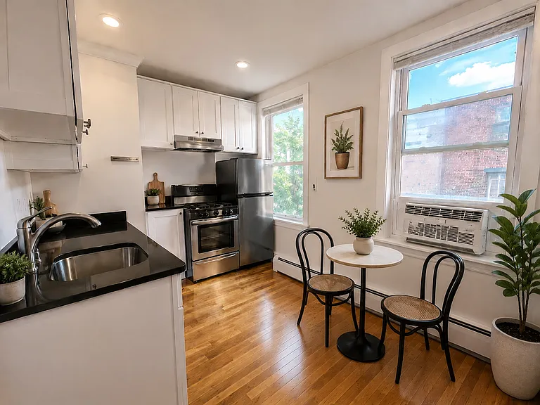 61 Phillips St #3 — Photo 3