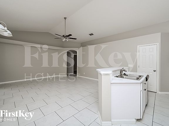 3rd image of 4318 Brooke Dr