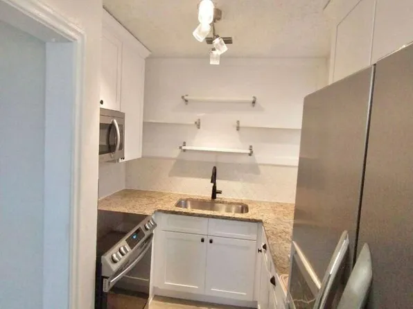 2122 Spring Park Rd, Jacksonville, FL 32207