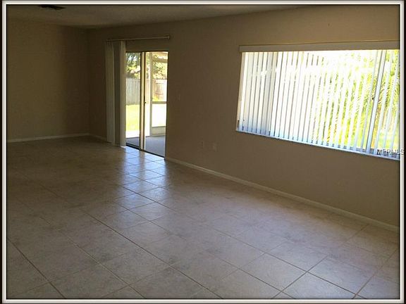 4th image of 1639 W Orangecrest Ave