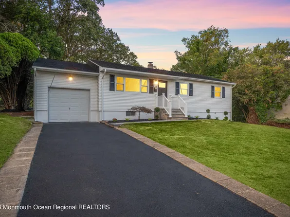 22 Newport Drive, Howell, NJ 07731