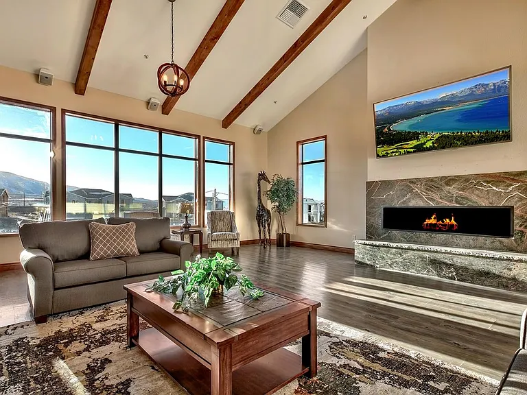The Lakes at Lemmon Valley — Photo 14