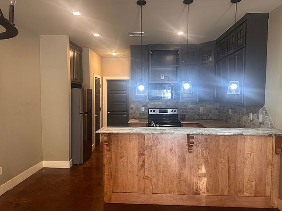 2nd image of 208 S Ethel Dr Unit 2
