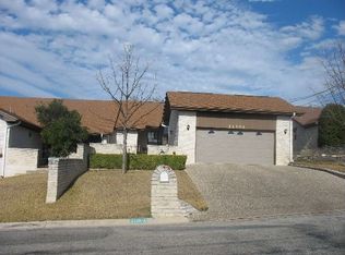2110A West Ln, Kerrville, TX 78028