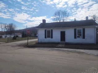 217 E 2nd St, Bainbridge, OH
