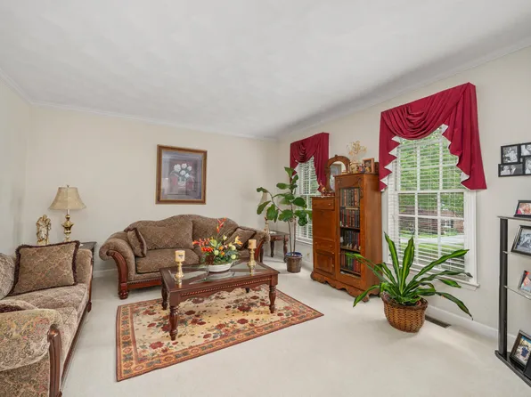 480 Downing St, Roanoke, VA 24019