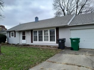 708 Southland Circle Dr, Tuscola, IL 61953