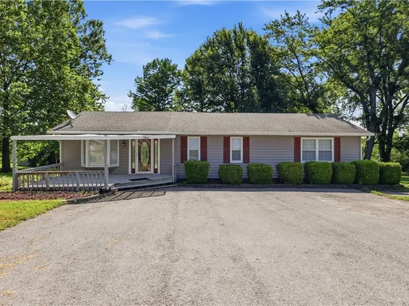 21405 S Harper Rd, Peculiar, MO 64078