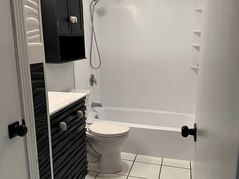126 Mammoth Rd #19 — Photo 15