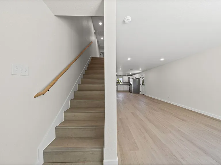 1407 S 5th St — Photo 13