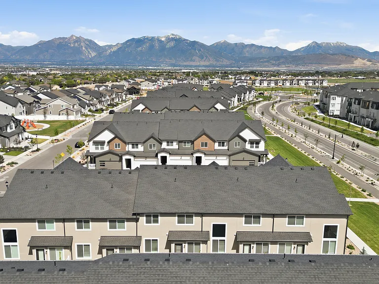 12672 S Bishop Pass Cv — Photo 36
