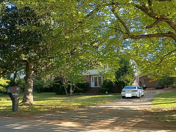 2nd image of 516 Nottingham Rd