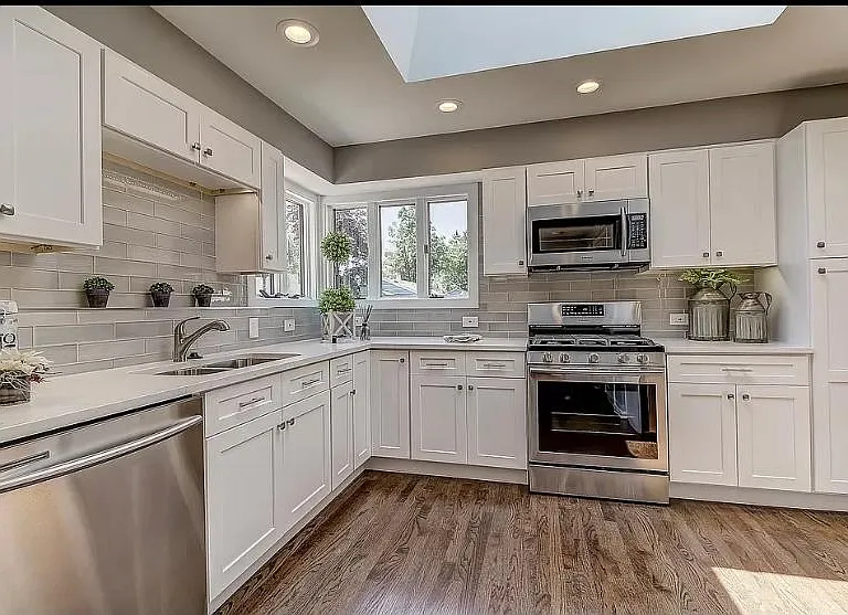 473 N Highview Ave — Photo 7