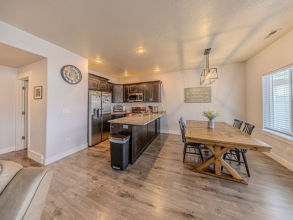 3rd image of 2388 W Jade Way