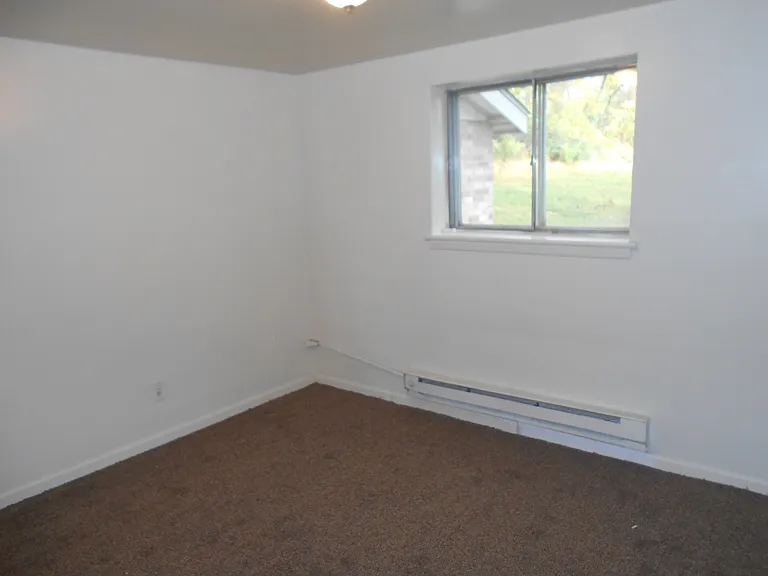 Muhlenberg Lakeview Apartments — Photo 16