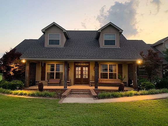 Country living close to town