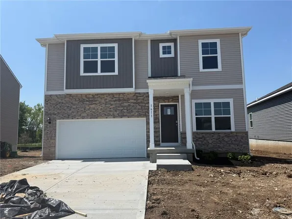11017 E Ridge Ct, Peculiar, MO 64078
