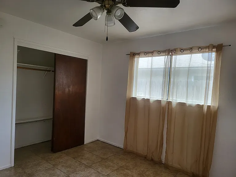 1019 S Demaree St — Photo 53